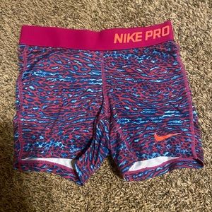 Girls M Nike Pros